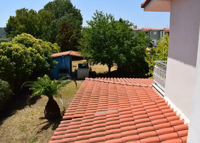 度假居 Close To The *