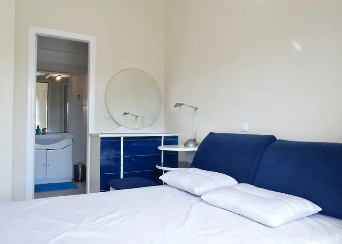 Close To The 奥马斯帕纳吉亚斯